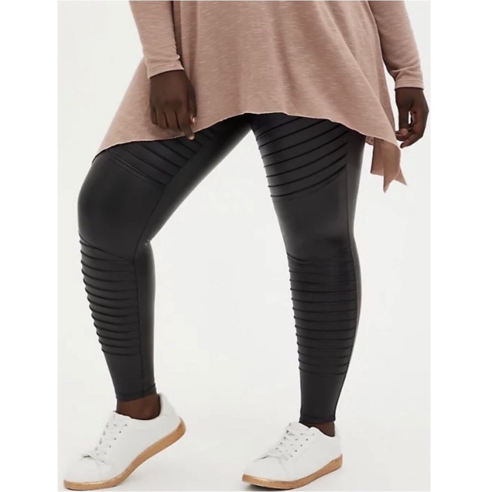 TORRID Black Faux Leather Moto Leggings Size 3